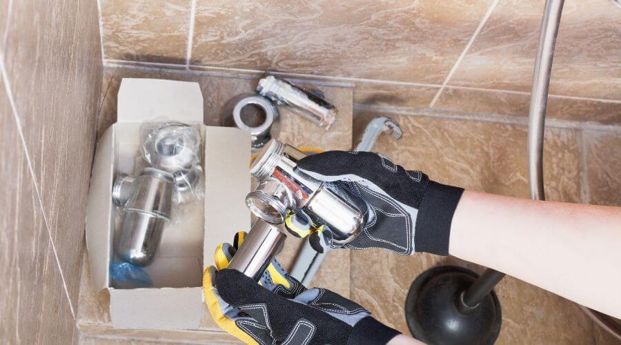 Professional gutter cleaning in Tres Piedras, NM